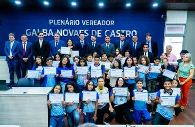 Circuito Câmara recebe mais uma turma de estudantes da rede municipal