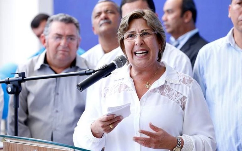 Célia Rocha volta à cena prometendo caminhar por todo Estado