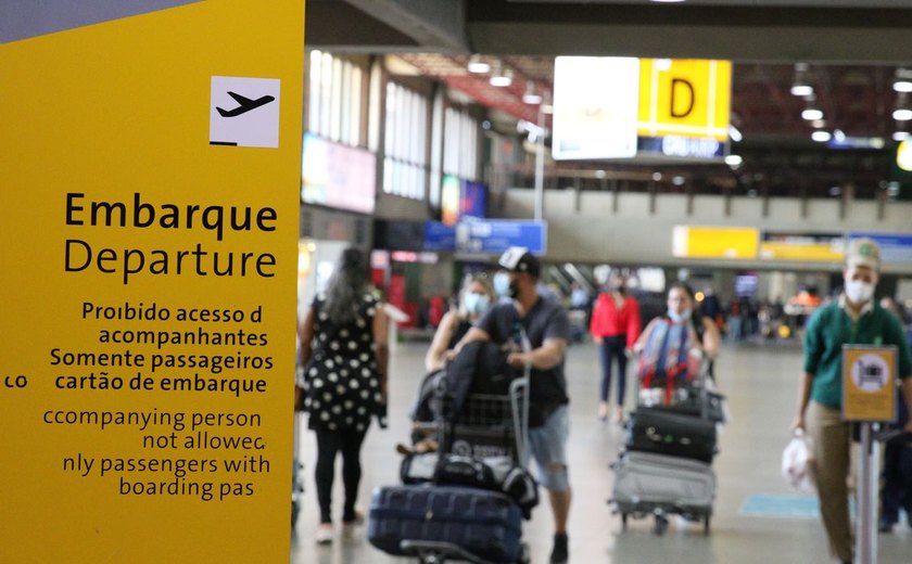 Greve dos aeronautas segue pelo 4º dia com voos atrasados