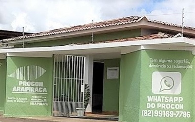Procon Arapiraca se reúne com Casal para tratar de reclamações de ligação de água em residências