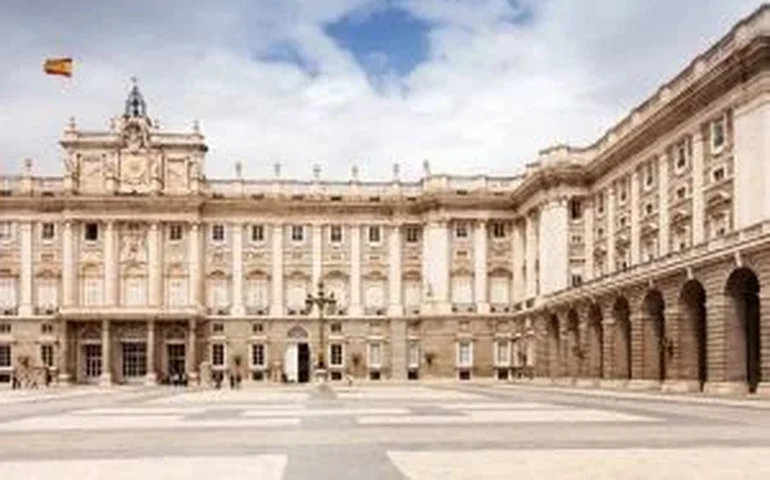 Espanha oficializa a regularização em massa de imigrantes: veja como se candidatar