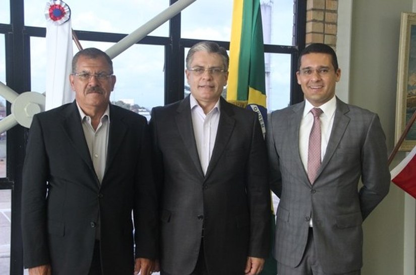 Diretor do Detran/AL recebe visita do ministro do STJ