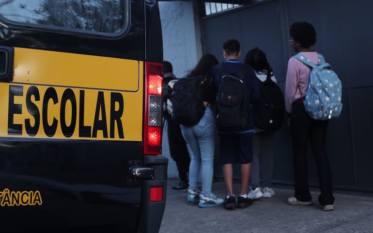 Ataque em escolas: SP terá PMs de folga em ronda e quer um agente por unidade