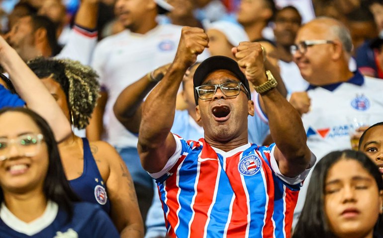 Bahia tem três gols anulados, mas vence Internacional e se mantém fora da zona de rebaixamento
