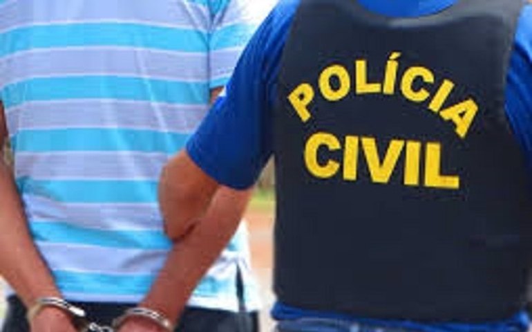 Polícia Civil prende homem acusado de extorquir mulheres