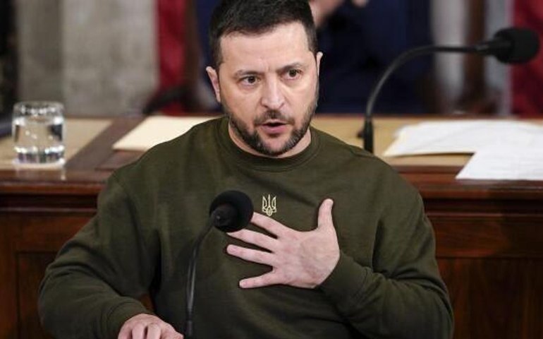 Zelensky reconhece limites da Ucrânia sobre Crimeia e adesão à OTAN