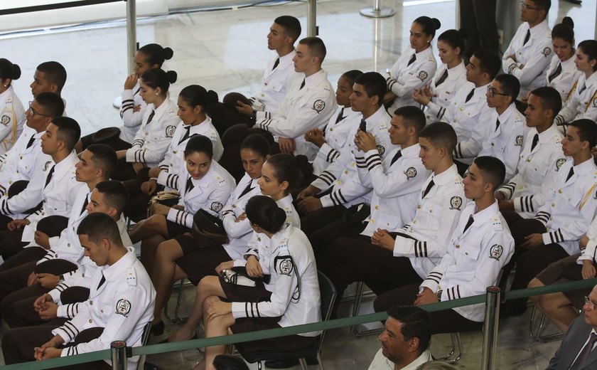 MPF ajuíza ação contra 'padrão estético' em escolas públicas militares