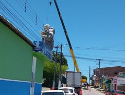 Estátua de Frei Damião está sendo repintada Claudio André