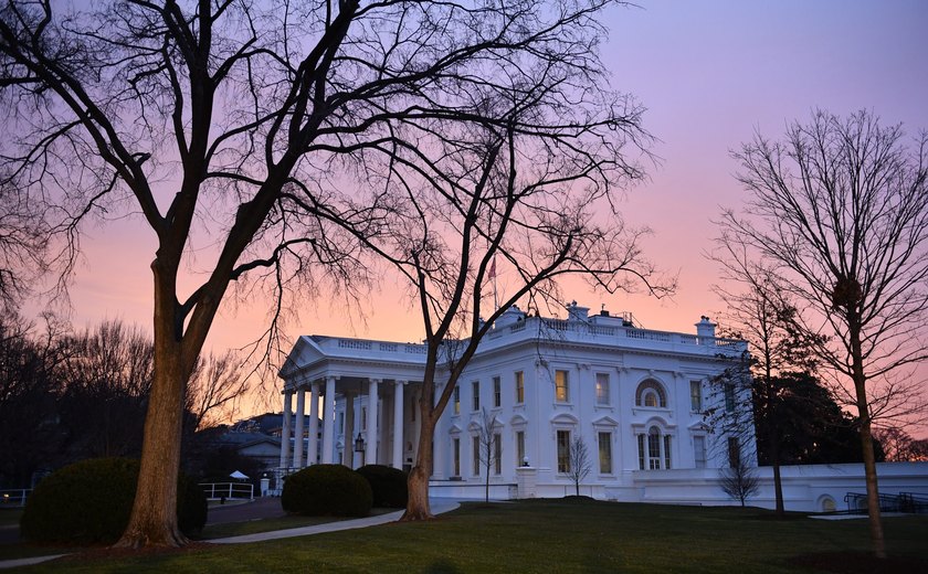 Casa Branca descreve como 'franco e produtivo' telefonema de Joe Biden e Xi Jinping