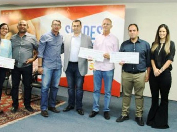 AMA, Sefaz e Sebrae assinam convênio para facilitar vida do contribuinte