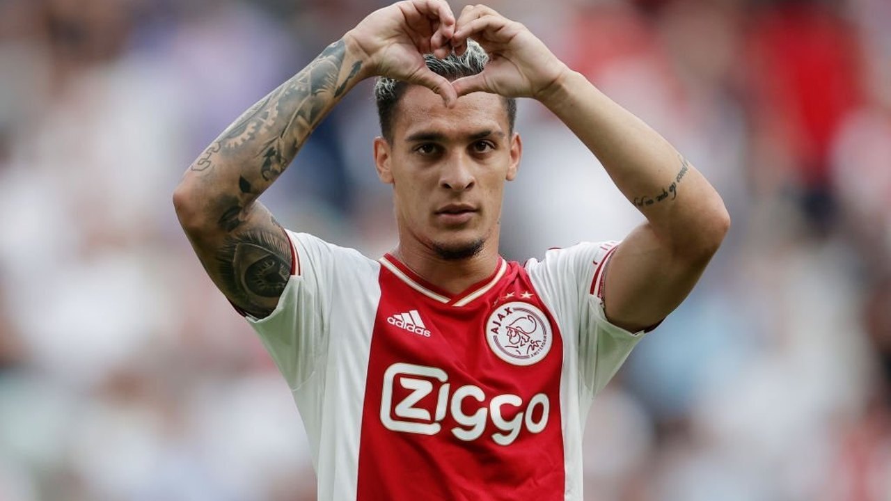 Manchester United prepara nova investida por Antony, diz imprensa britânica