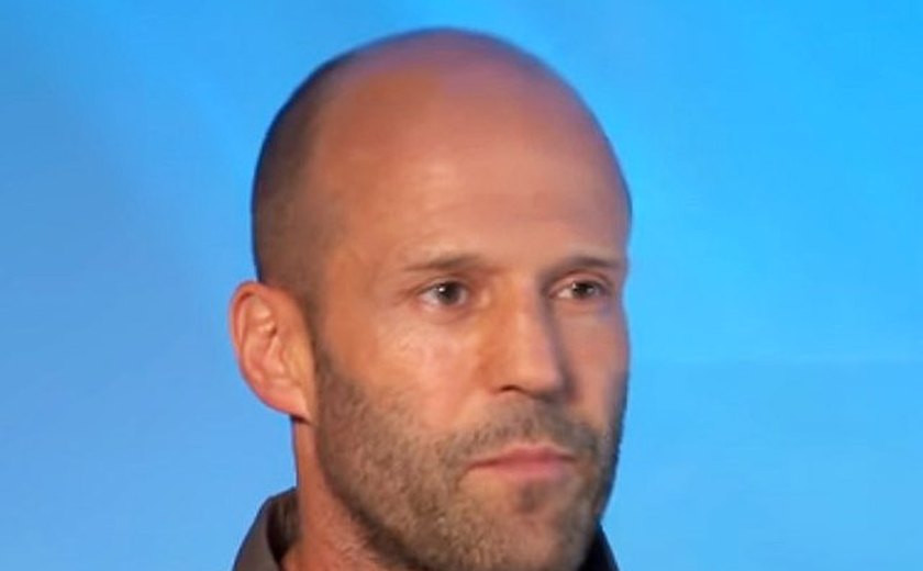 Jason Statham desafia teorias da conspiração no novo 'Beekeeper'