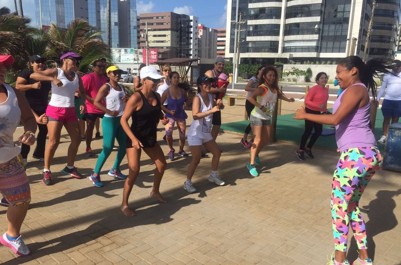 Semel leva aulão de dança retrô para a Academia Maceió