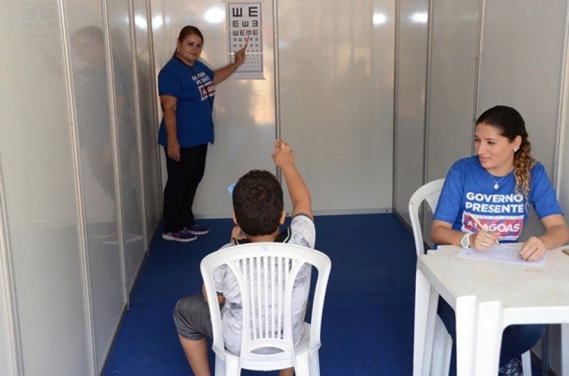 Grota do Iraci recebe Mutirão de Saúde Visual promovido pelo Estado