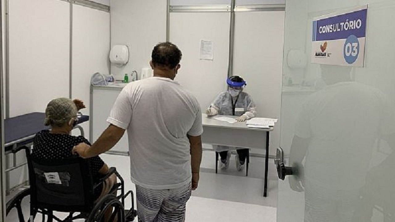 Governo inicia a montagem de Central de Triagem para Covid-19 em Arapiraca