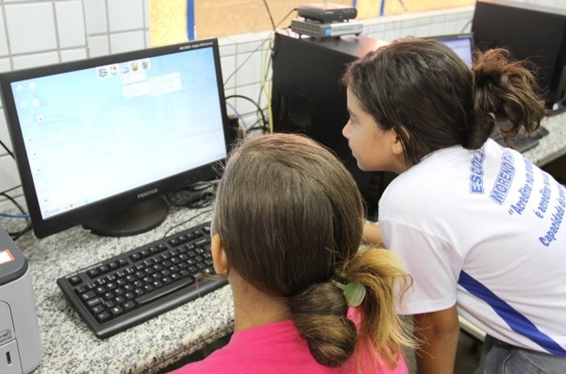Governo de AL lança plataforma virtual de conteúdos educacionais