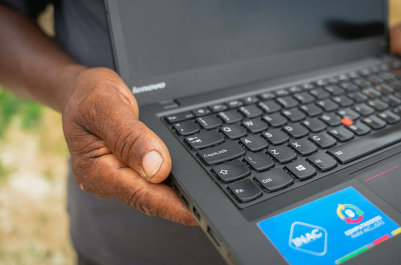 Programa Computadores para Inclusão destina mais de 800 equipamentos para pessoas com Transtorno do Espectro Autista