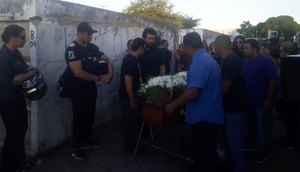 SEPULTAMENTO PROFESSORA / Foto: Cláudio Rocha - TV Atalaia