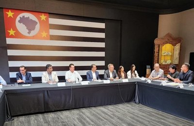 Secretaria de Governo troca experiência com Governo de São Paulo 