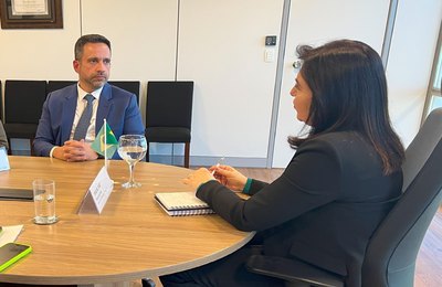Governador anuncia pagamento do piso nacional da enfermagem para o segundo semestre de 2023