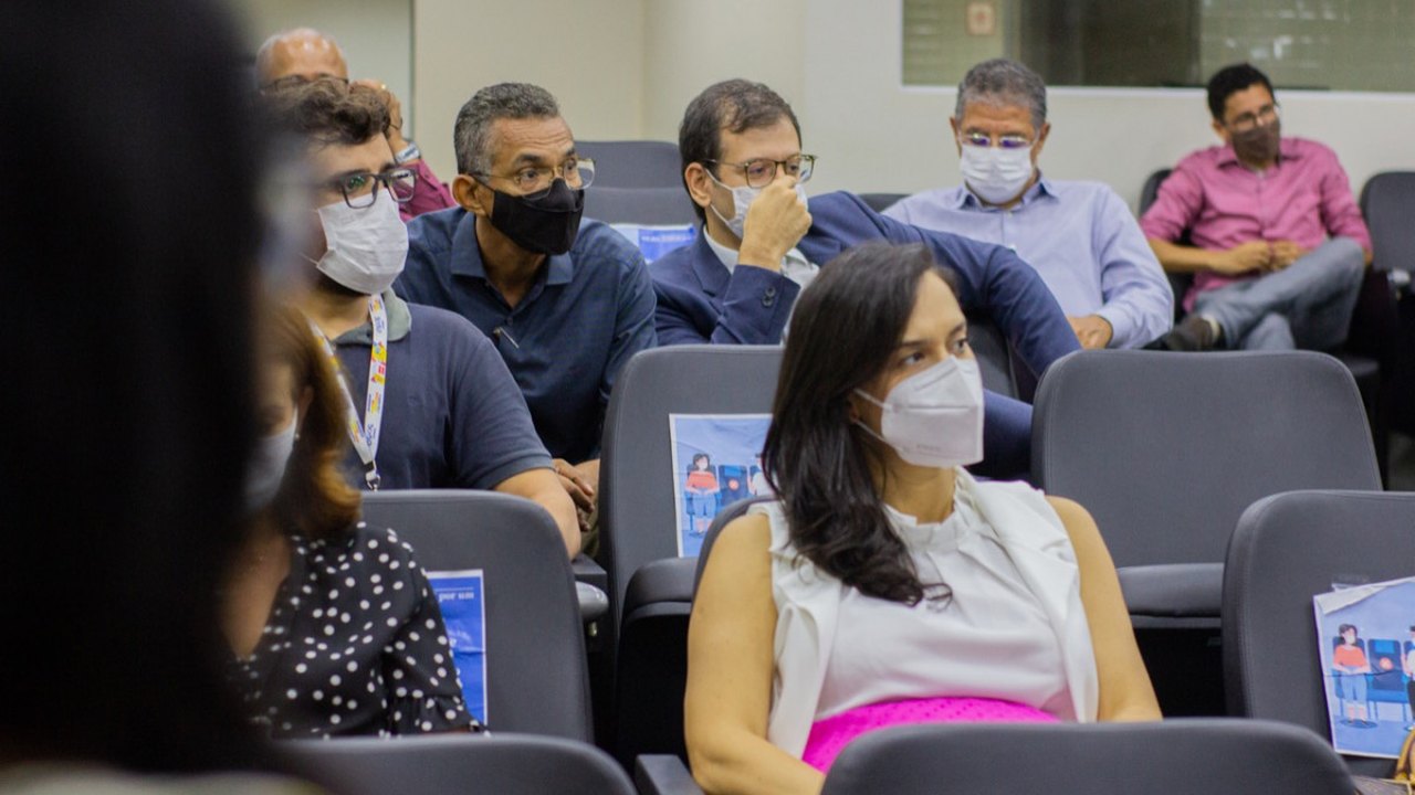 Equipe do Contribuinte Arretado se reuniu com representantes da indústria, comércio e serviço