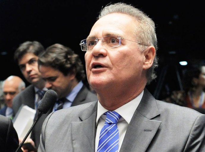 Renan recolhe assinaturas para CPI contra supersalários de servidores