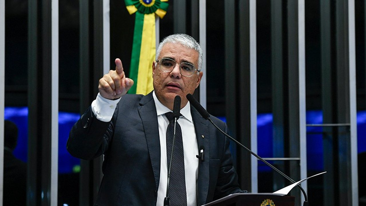 Girão critica cassação de deputados estaduais do Ceará