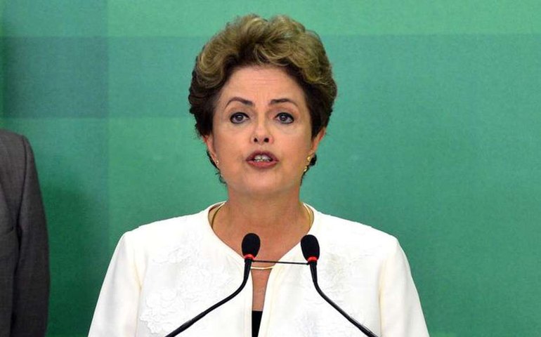 Maioria dos brasileiros prevê 2016 pior que 2015 com Dilma