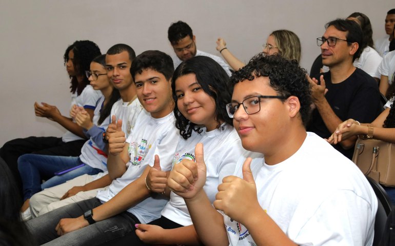 Seduc participa da 6ª Feira de Ciências de Alagoas levando projetos de iniciação científica da rede estadual