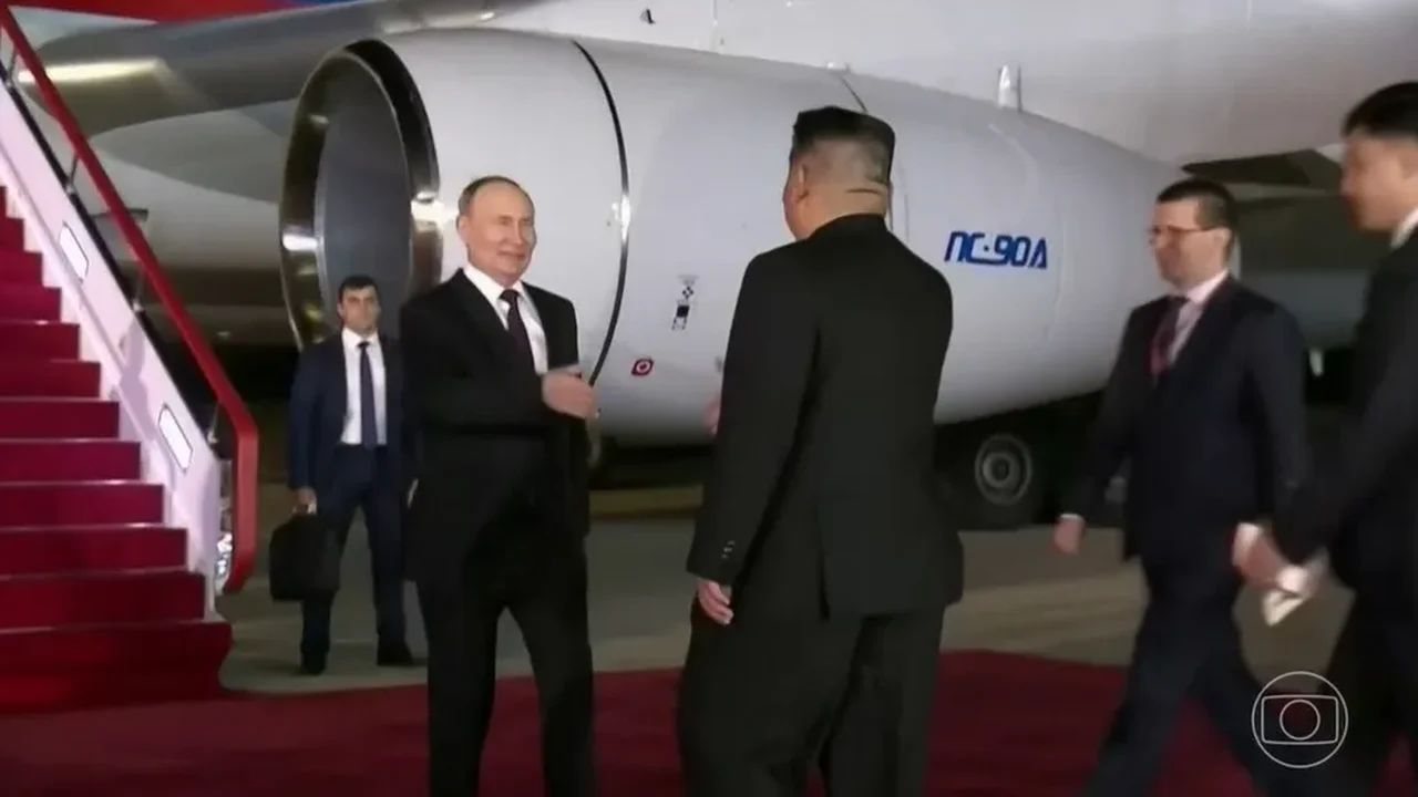 Após visita e acordo com a Coreia do Norte, Putin chega ao Vietnã