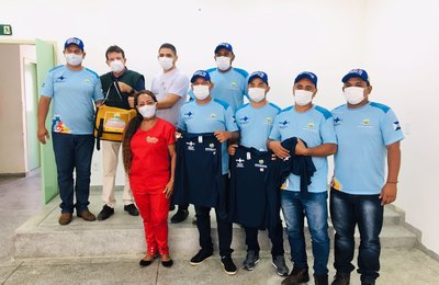 Saúde de Branquinha entrega novos fardamentos aos Agentes de combate às endemias