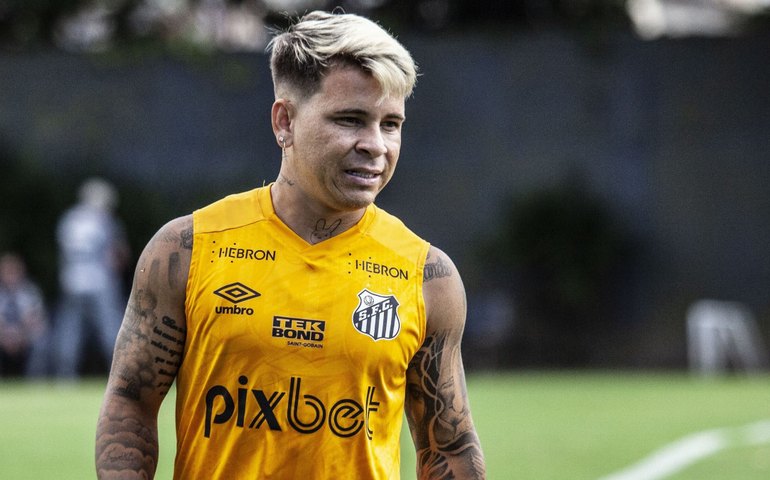 Soteldo treina e deve reforçar o Santos contra o Água Santa no Paulistão
