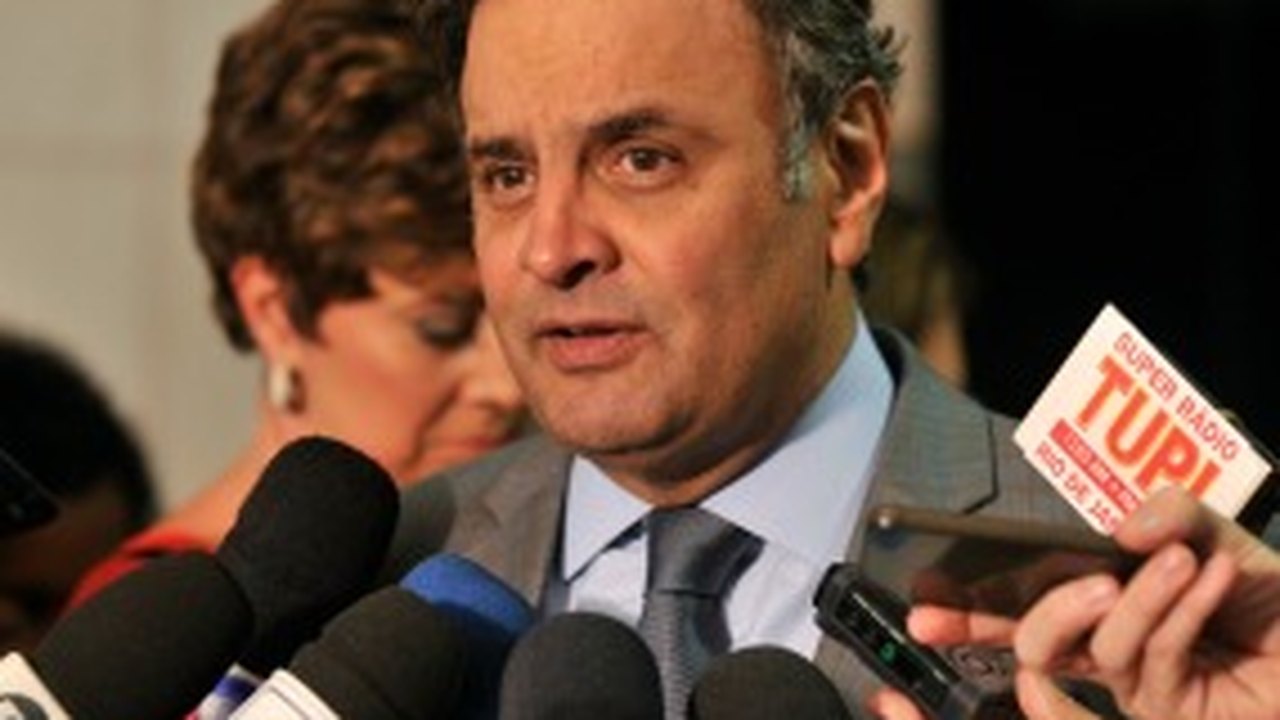 STF decide que Aécio está impedido de deixar o Brasil