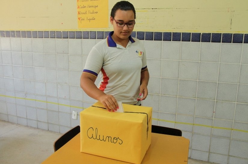 ​​Comunidade elege conselheiros escolares para biênio 2016-2108