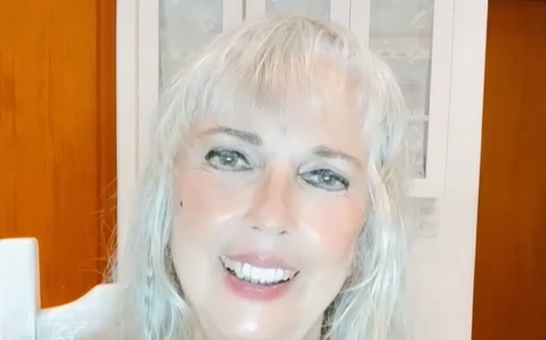 Lilian Knapp é internada com 'enfermidade grave', e marido pede ajuda para a cantora