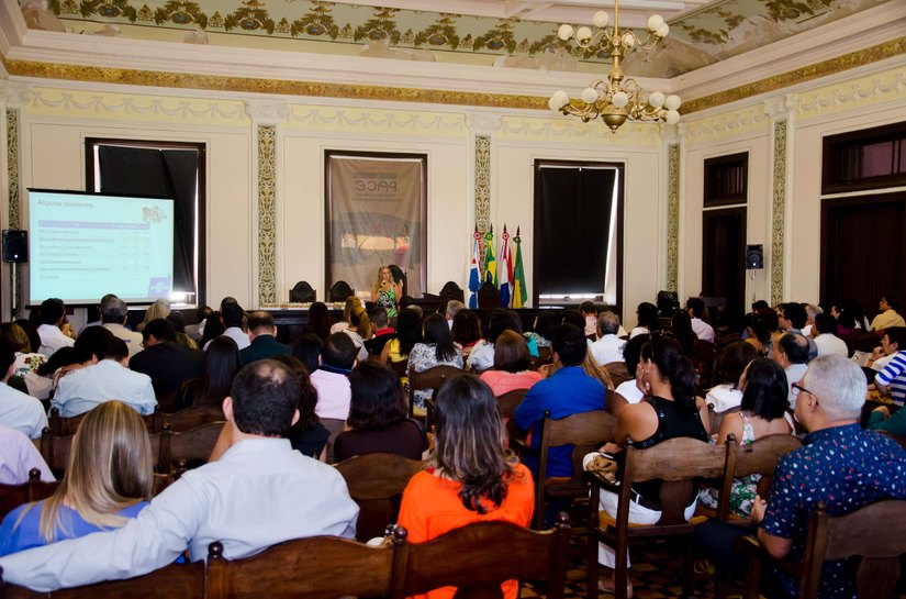 Reunião de encerramento de credenciados do Sebrae projeta diretrizes para 2016
