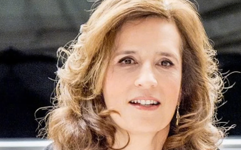 ‘Trágico passado colonial’ leva Bienal de SP a cancelar debate com princesa da Bélgica