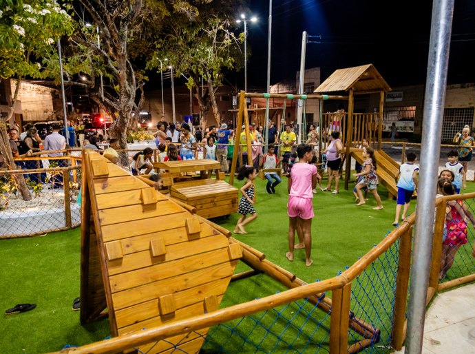Praça Guimarães Passos, um recanto das memórias do bairro do Poço, em Maceió
