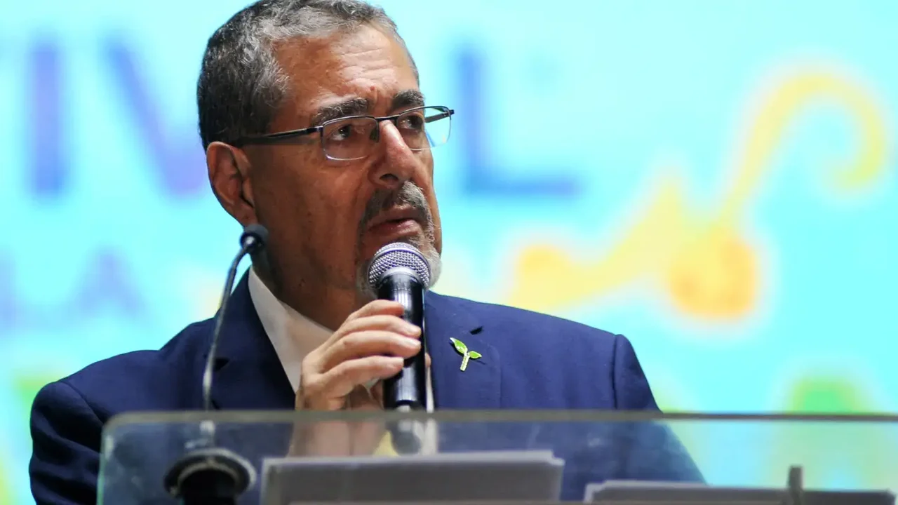 Corte Constitucional da Guatemala ordena posse presidencial de Arévalo