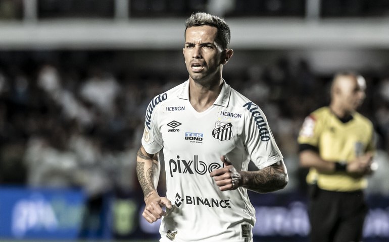 Diretoria do Santos acerta rescisão de contrato com o meia Gabriel Carabajal