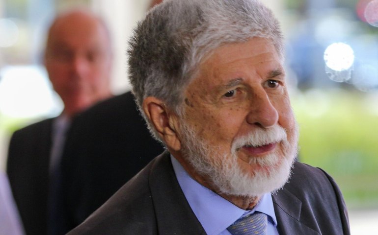 Brasil defende paz e condena escalada global, diz Amorim no Fórum de Segurança em Moscou