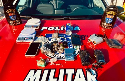 PM apreende 16 armas de fogo e 13 kg de entorpecentes