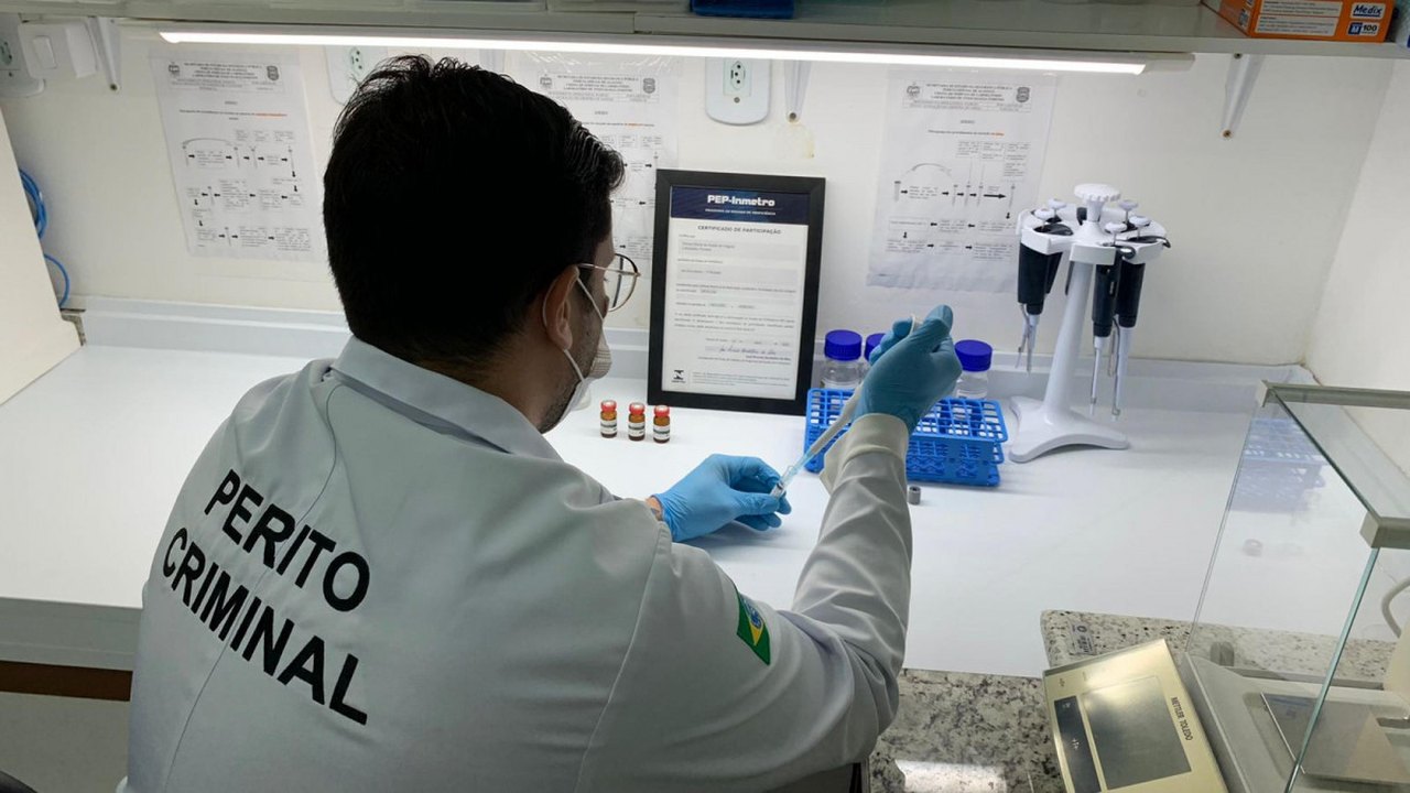 Laboratório da Polícia Científica de Alagoas recebe certificado do Inmetro