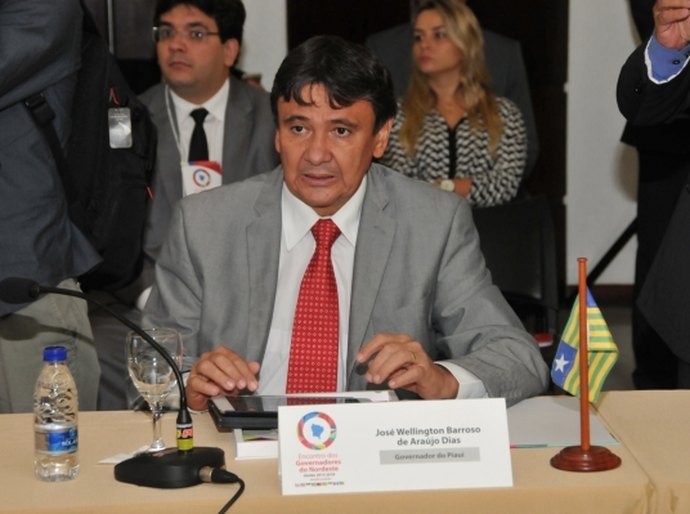 Governador do Piauí defende solução para as taxas de juros