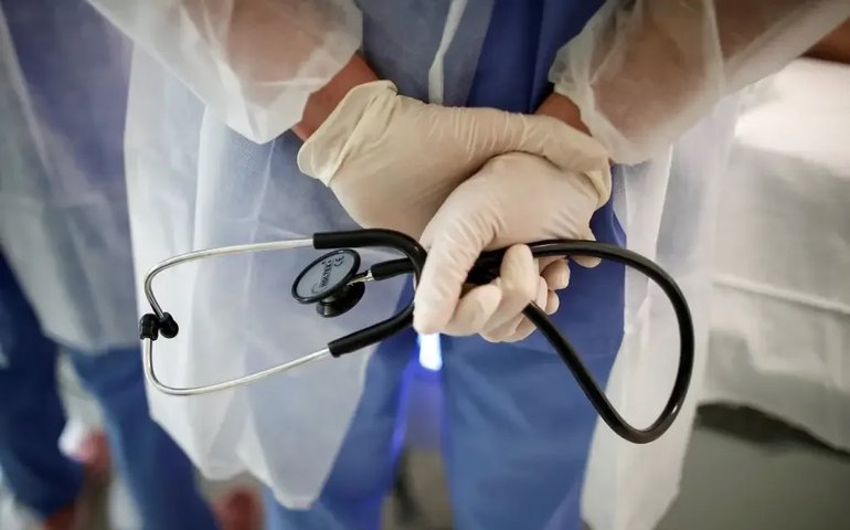 Profissionais de saúde da Grã-Bretanha anunciam greves para 2023