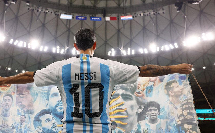 Título da Copa livrará Messi das comparações com Maradona