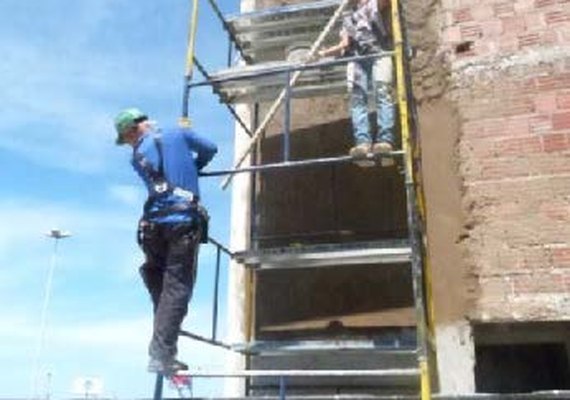 MPT investiga irregularidades em obras em shopping de Maceió