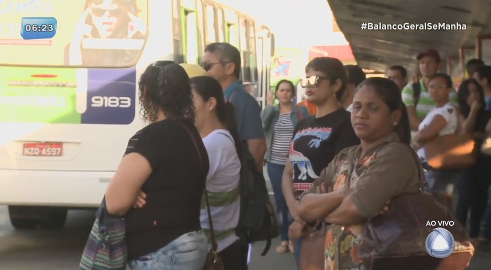 Greve de caminhoneiros: Transporte público continua com frota reduzida 