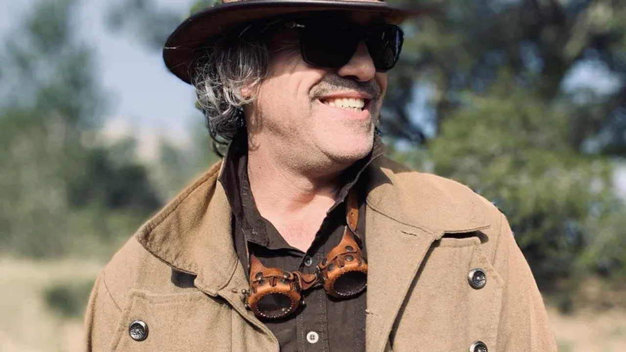 Aos 54 anos, ator Nicholas Brendon morre enquanto dormia nos Estados Unidos