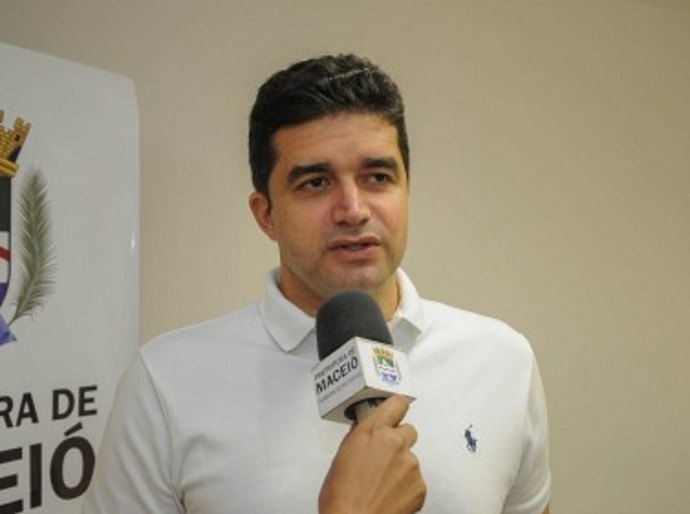 Prefeitura de Maceió vai reformar praça Lucena Maranhão, em Bebedouro